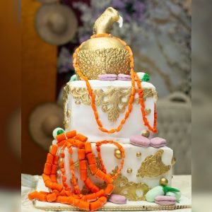 10-Inch Traditional Marriage Cake with Calabash & Accessories